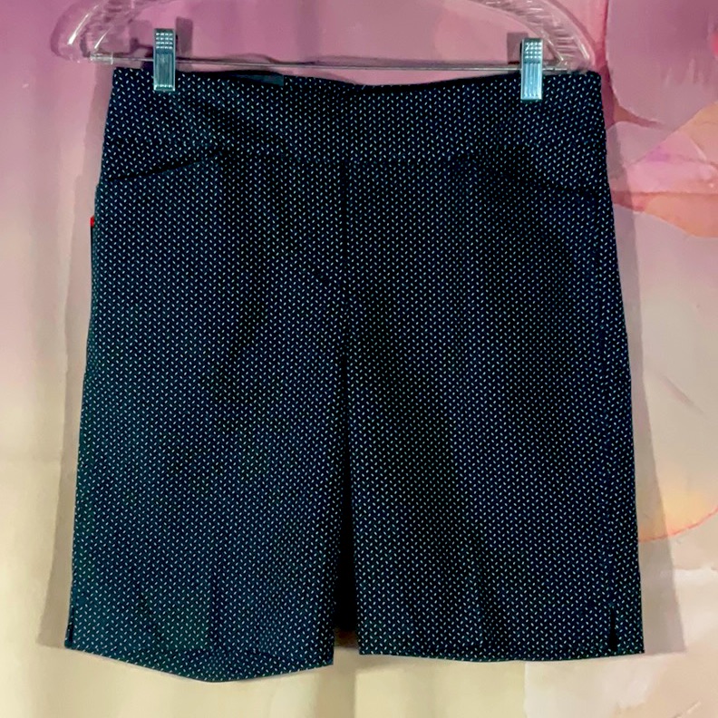 Hilary Radley  Nwt  Bermuda Short NavyWhite Sz M Inseam 9